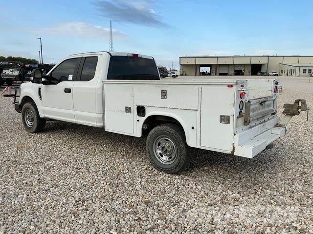 Ford F-250 Pick up/Dropside