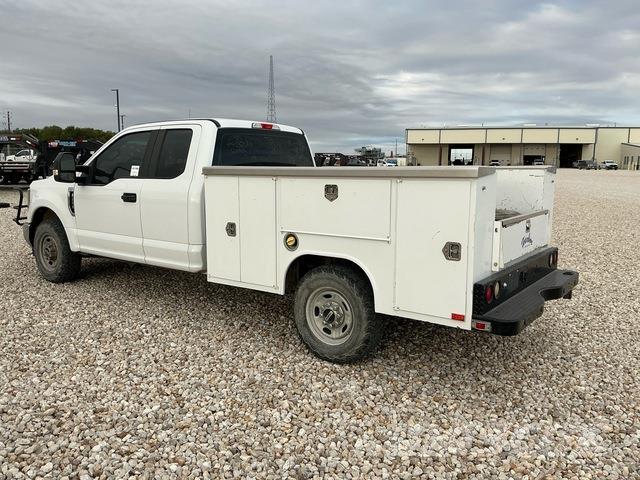 Ford F-250 Pick up/Dropside