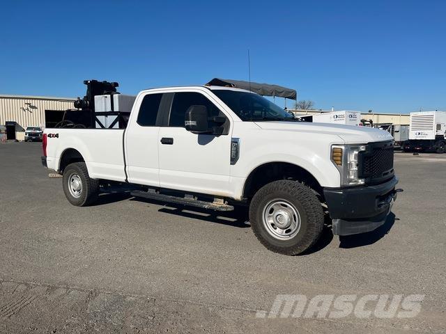 Ford F-250 Pick up/Dropside