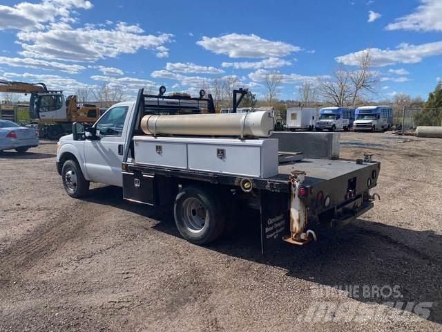 Ford F-350 Flatbed / Dropside trucks