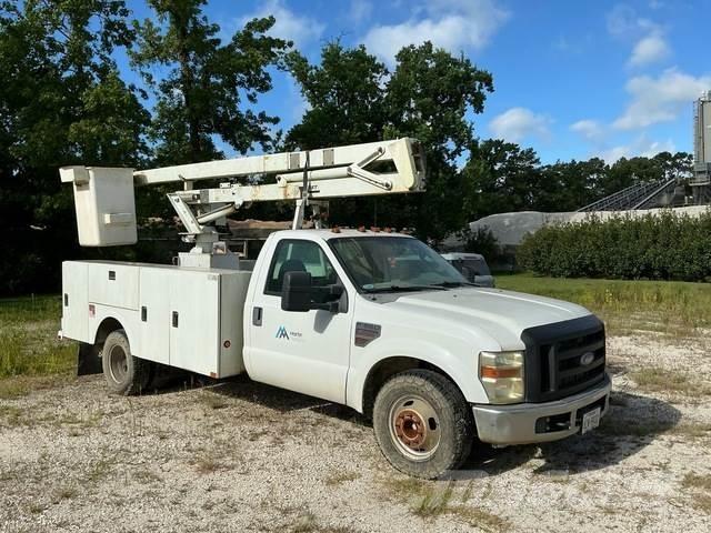 Ford F-350 Truck mounted platforms