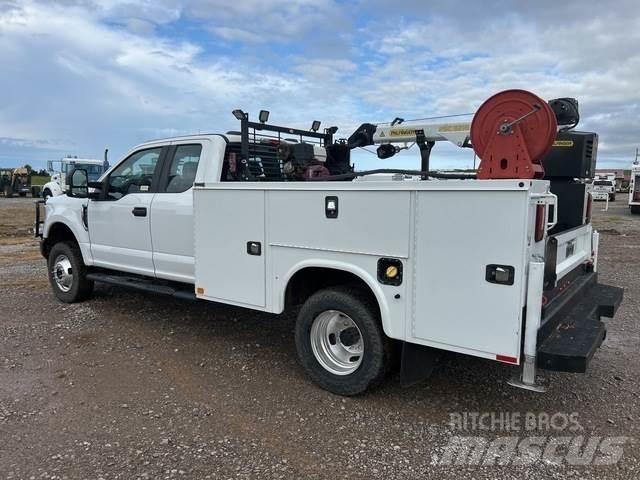 Ford F-350 Municipal / general purpose vehicles