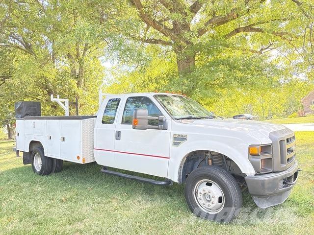 Ford F-350 Municipal / general purpose vehicles