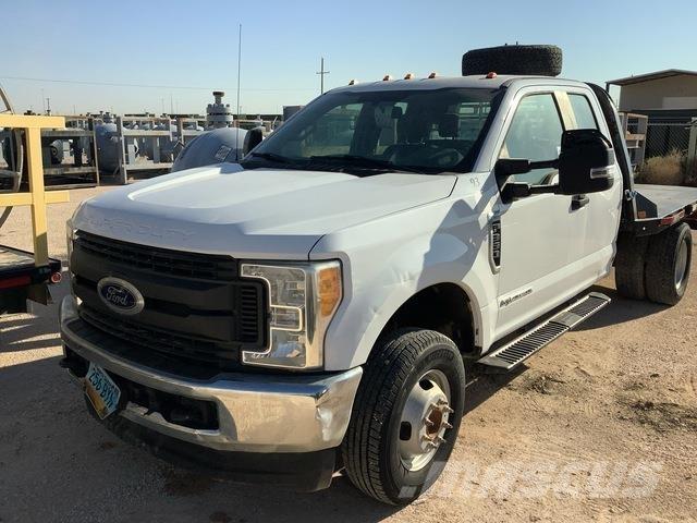 Ford F-350 Flatbed / Dropside trucks