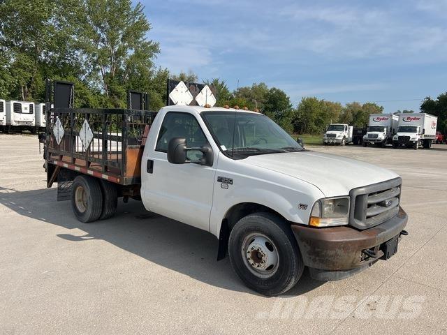 Ford F-350 Flatbed / Dropside trucks
