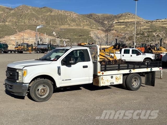 Ford F-350 Flatbed / Dropside trucks