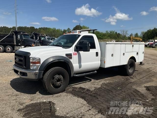 Ford F-450 Municipal / general purpose vehicles