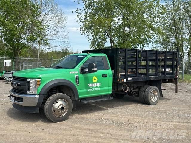Ford F-450 Flatbed / Dropside trucks