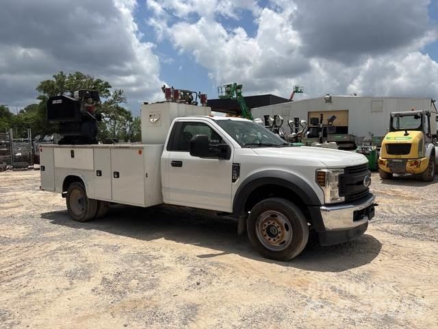 Ford F-450 Municipal / general purpose vehicles