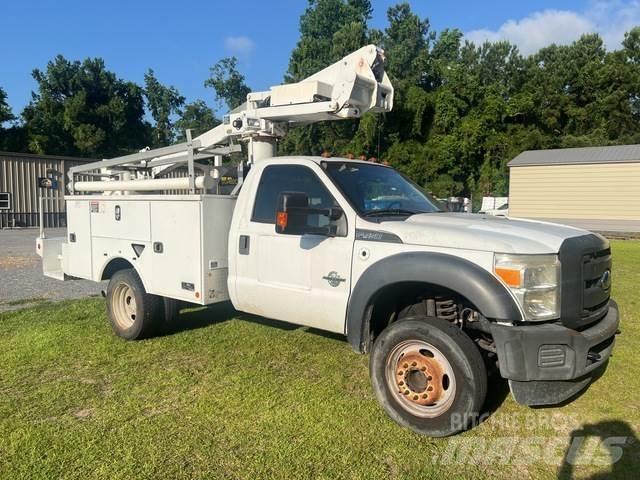 Ford F-450 Truck mounted platforms