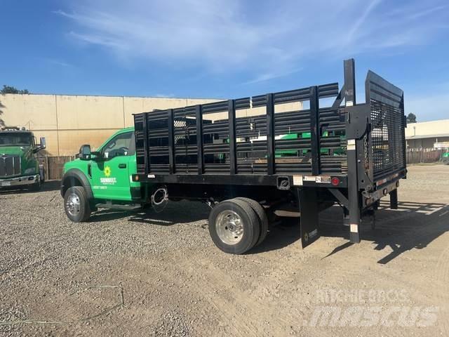 Ford F-450 Flatbed / Dropside trucks