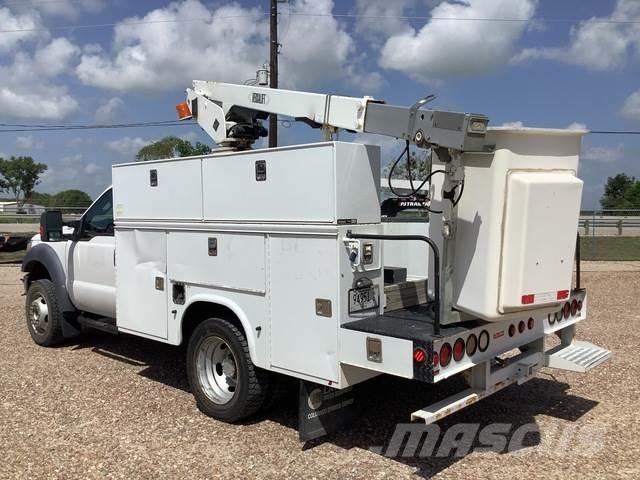 Ford F-450 Truck mounted platforms