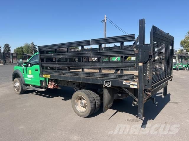 Ford F-450 Flatbed / Dropside trucks