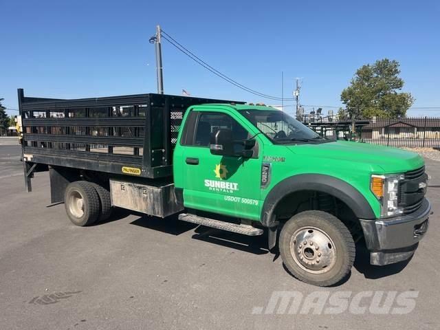 Ford F-450 Flatbed / Dropside trucks