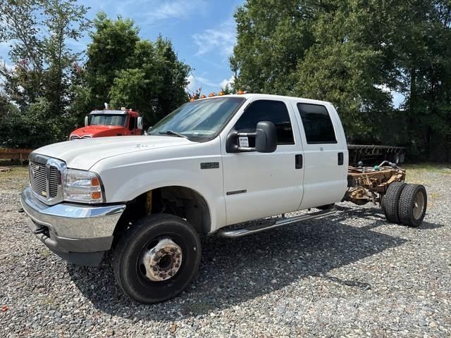 Ford F-450 Cabins and interior