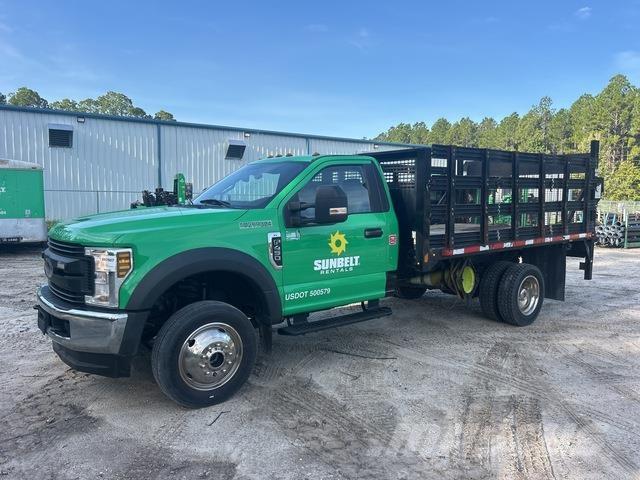 Ford F-450 Flatbed / Dropside trucks