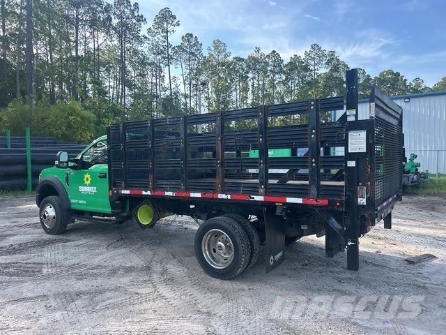 Ford F-450 Flatbed / Dropside trucks