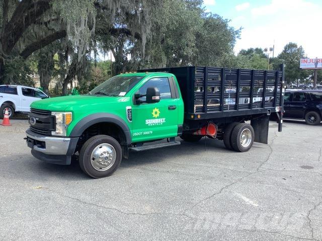 Ford F-450 Flatbed / Dropside trucks