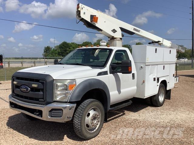 Ford F-450 Truck mounted platforms