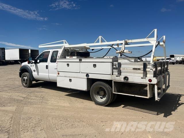 Ford F-450 Flatbed / Dropside trucks