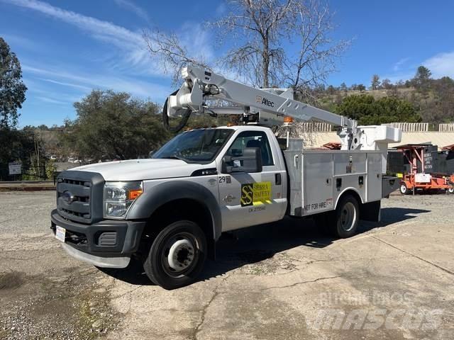 Ford F-550 Truck mounted platforms
