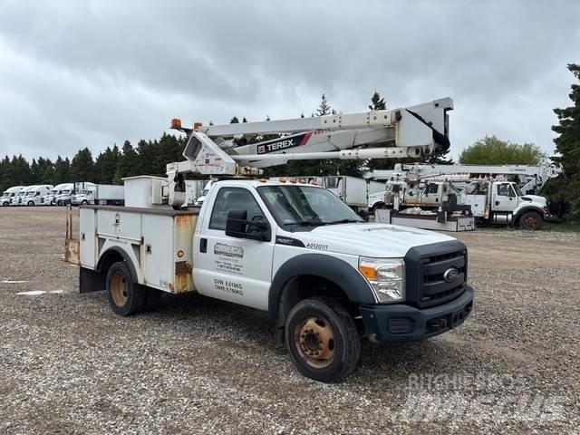 Ford F-550 Truck mounted platforms