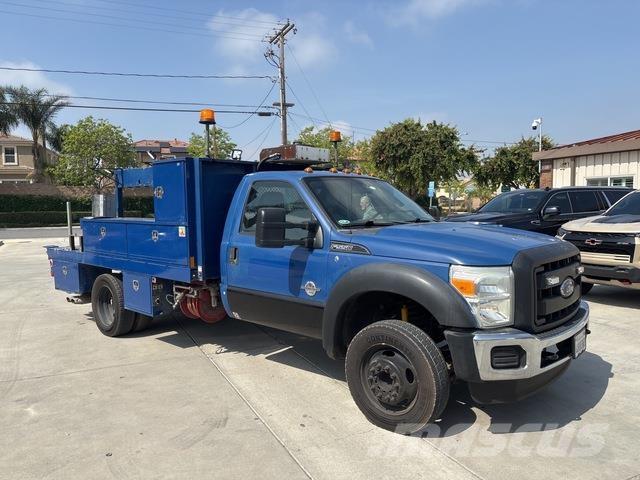 Ford F-550 Pick up/Dropside