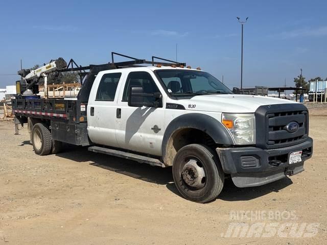Ford F-550 Flatbed / Dropside trucks