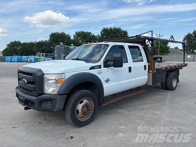 Ford F-550 Flatbed / Dropside trucks