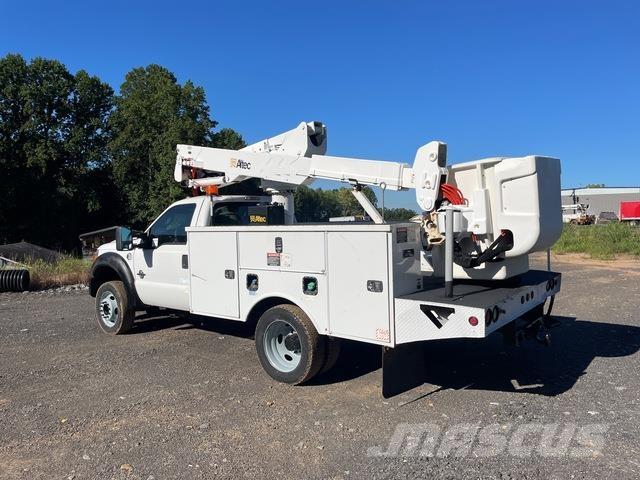 Ford F-550 Truck mounted platforms