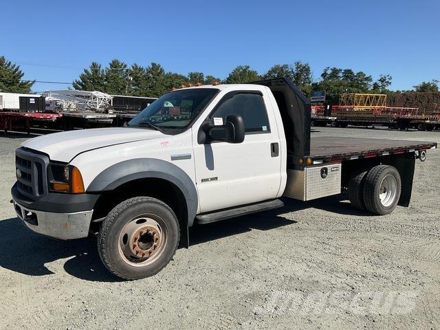 Ford F-550 Flatbed / Dropside trucks