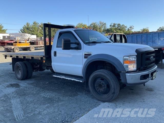 Ford F-550 Flatbed / Dropside trucks