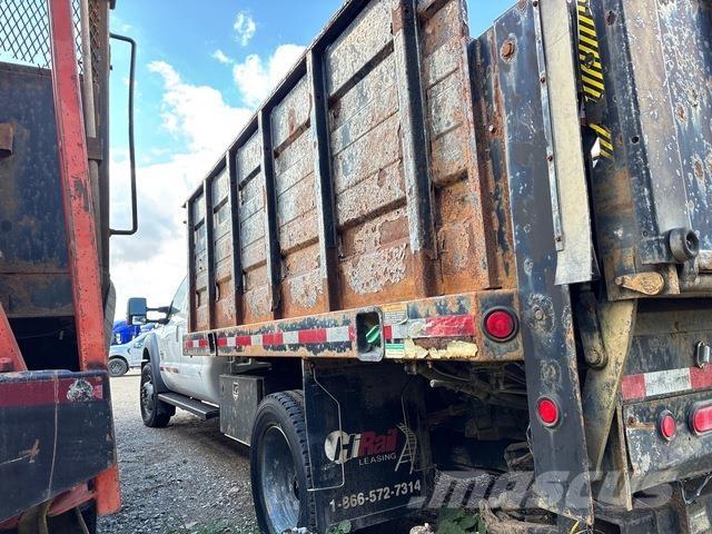 Ford F-550 Flatbed / Dropside trucks
