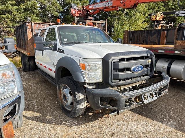 Ford F-550 Flatbed / Dropside trucks