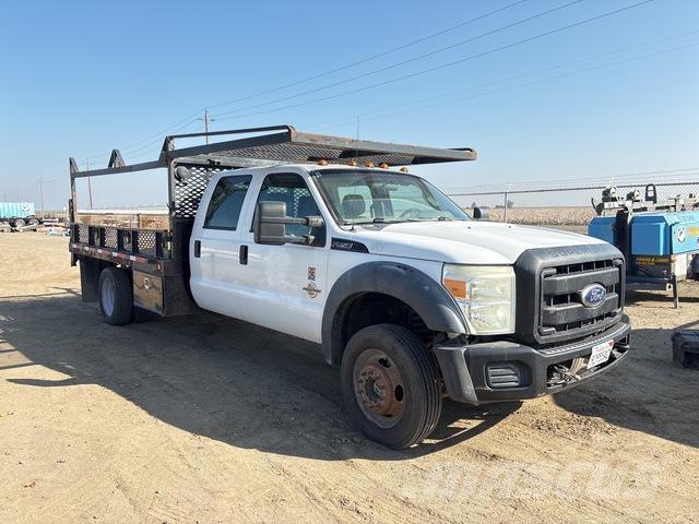 Ford F-550 Flatbed / Dropside trucks