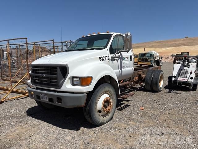 Ford F-650 Cabins and interior