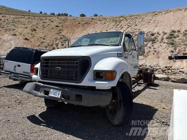 Ford F-650 Cabins and interior