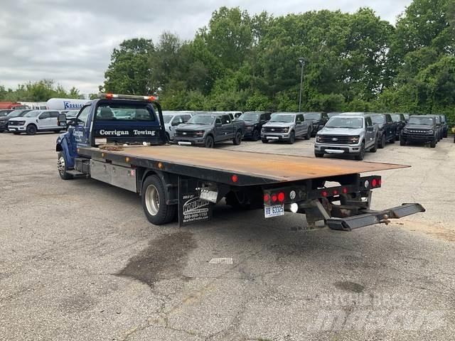 Ford F-650 Recovery vehicles