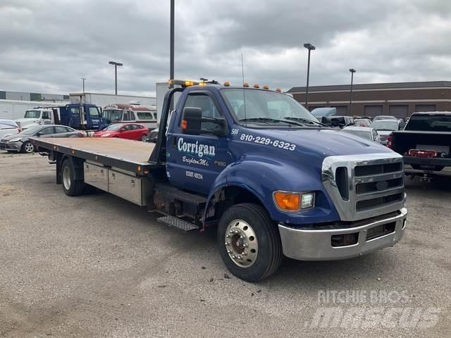 Ford F-650 Recovery vehicles