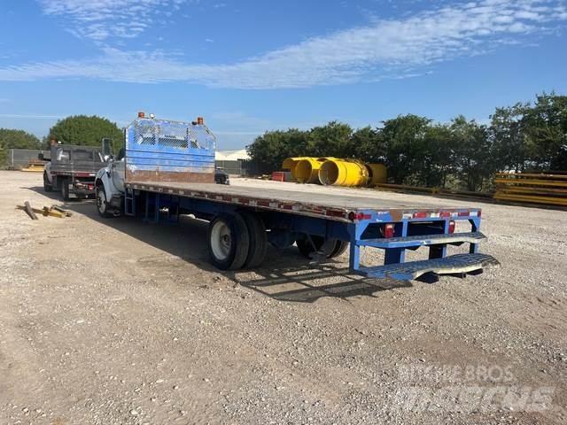 Ford F-650 Flatbed / Dropside trucks