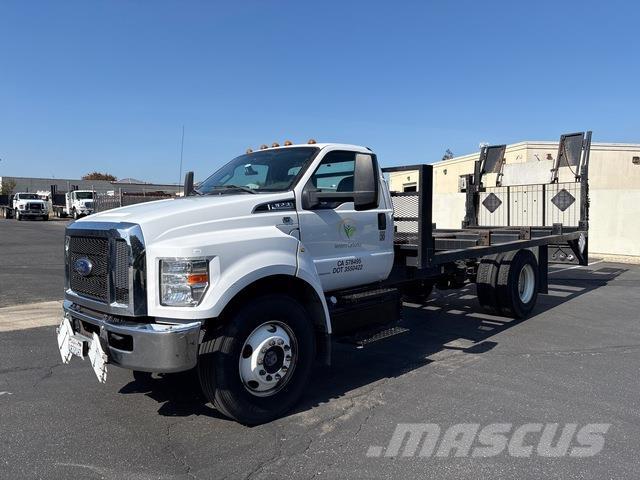 Ford F-650 Flatbed / Dropside trucks