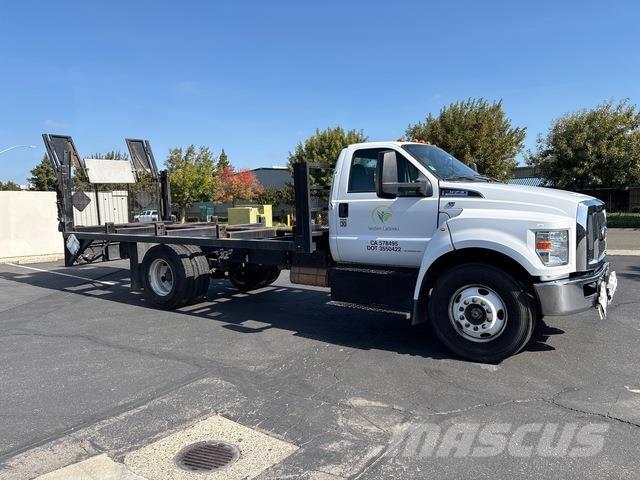 Ford F-650 Flatbed / Dropside trucks