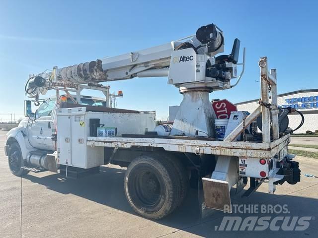 Ford F-750 Truck mounted drill rig