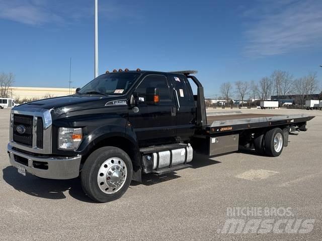 Ford F-750 Recovery vehicles