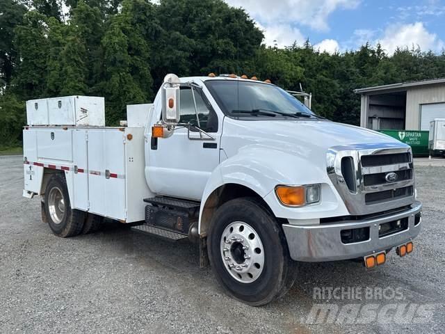 Ford F-750 Municipal / general purpose vehicles
