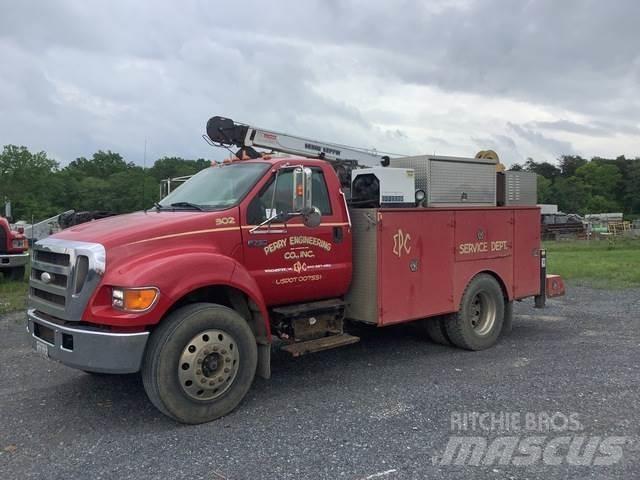 Ford F-750 Municipal / general purpose vehicles