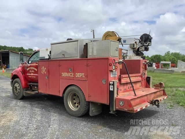 Ford F-750 Municipal / general purpose vehicles