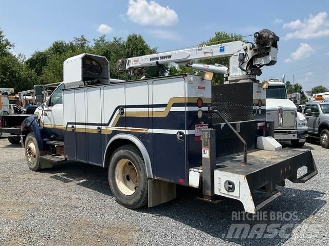 Ford F-750 Municipal / general purpose vehicles