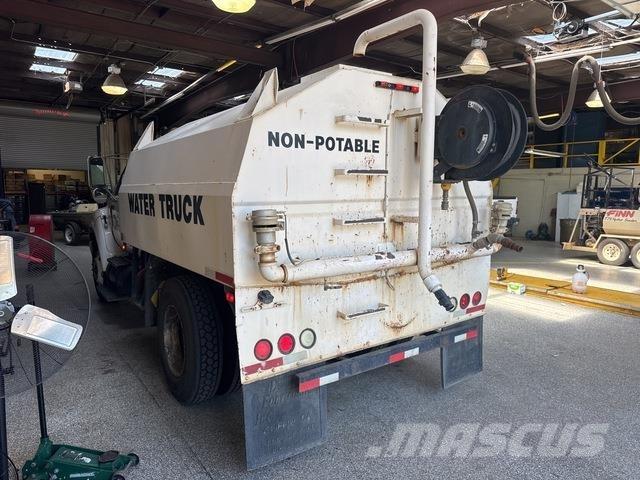 Ford F-750 Water bowser
