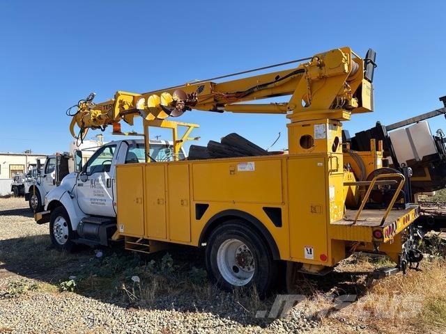 Ford F-750 Truck mounted drill rig